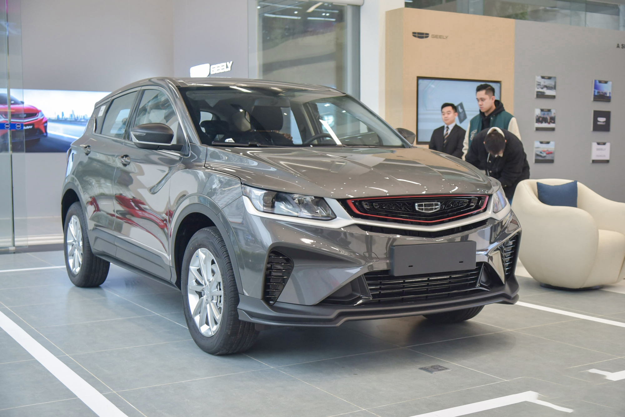 Geely Coolray standard