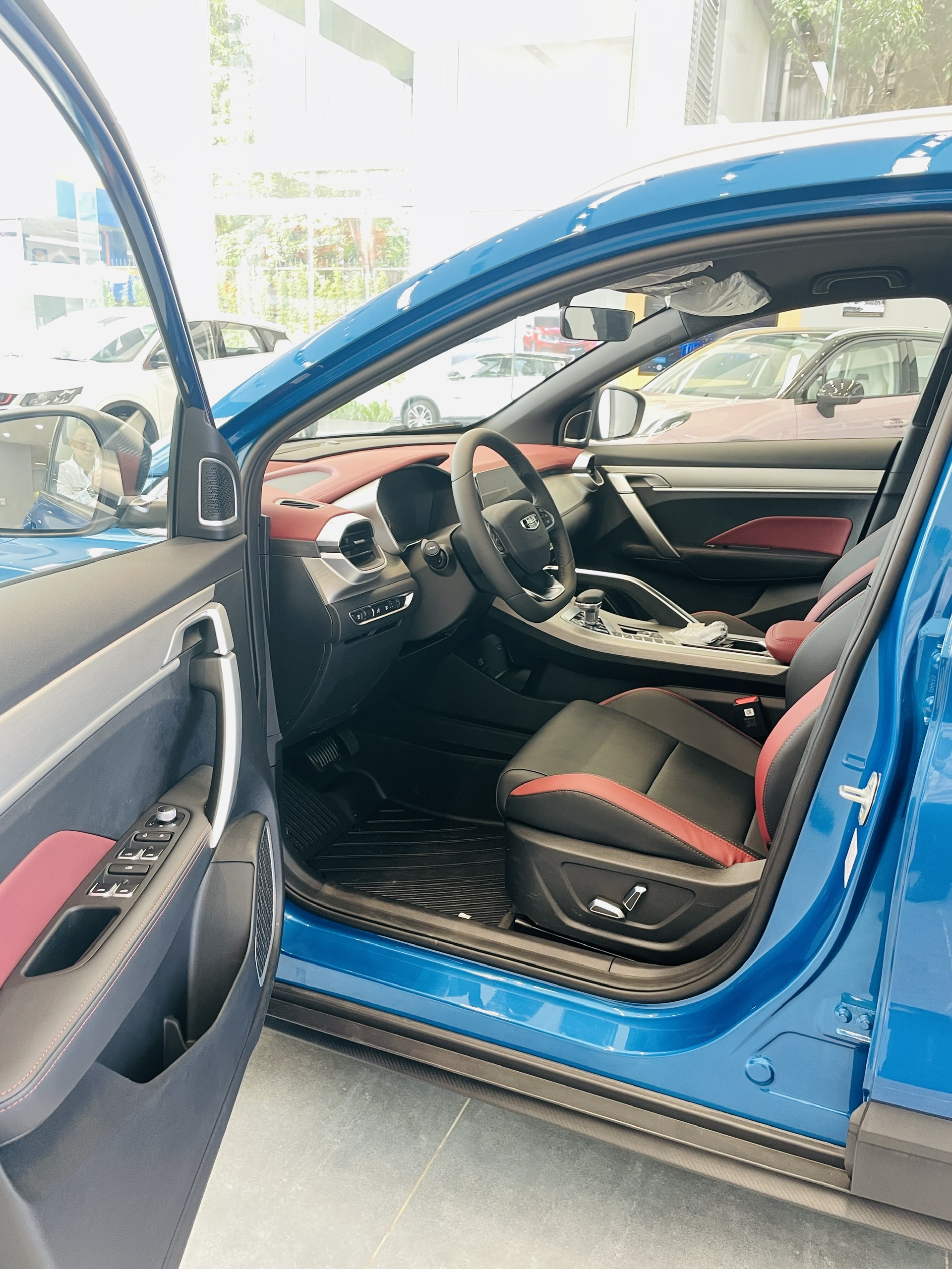 Ghế da hàng ghế trước